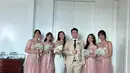 Eks member JKT48 Haruka, Kinal, Sendy dan Shanju menjadi bridesmaid pernikahan Jessica Veranda.