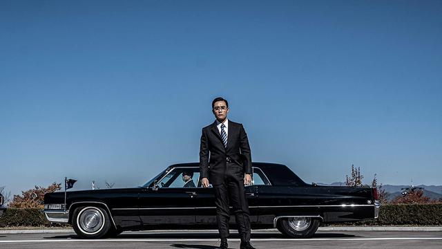 Lee Byung Hun sebagai Direktur KCIA, Kim Kyu-Pyeong. (Foto: Dok. IMDb/ Showbox)