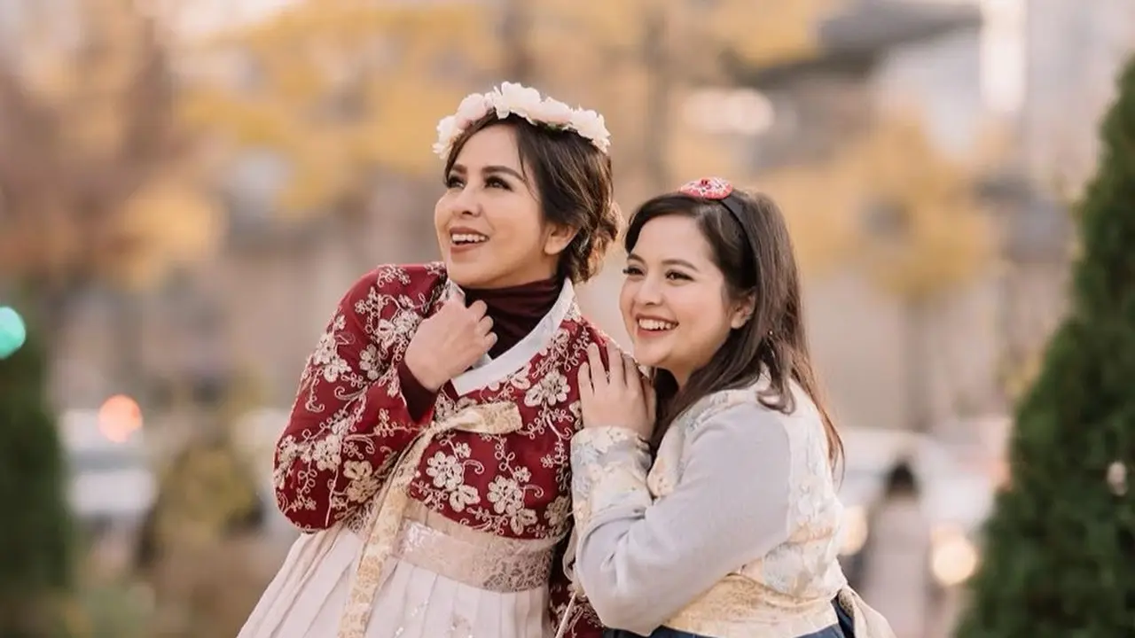 Momen Kebersamaan Tasya Kamila dan Ibu Mertua