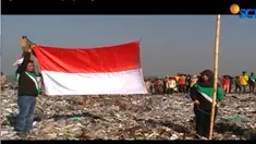 Salah satu tantangan dalam upacara menyambut HUT ke-72 RI ini di antaranya banyak serpihan kaca serta bau tak sedap.