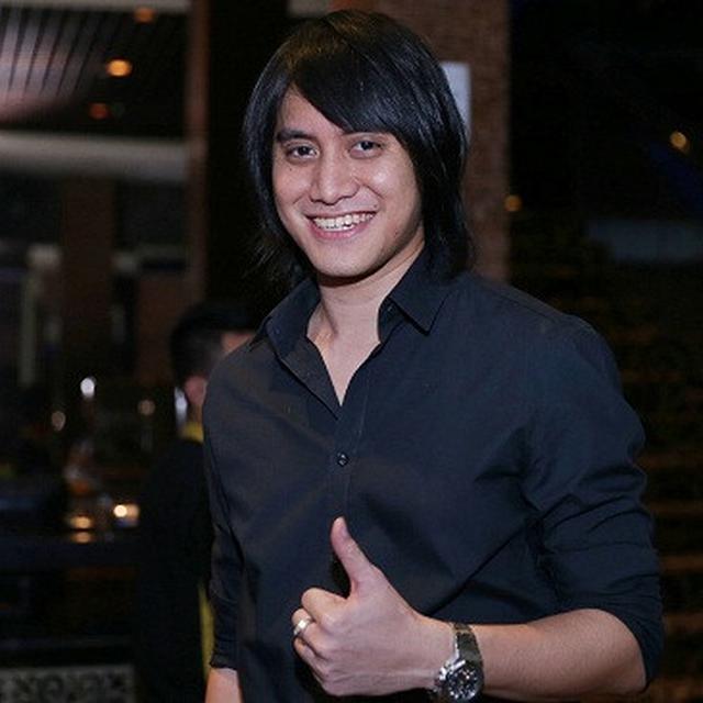 Pernah Jualan Nasi Uduk Ini 4 Fakta Cara Kevin Aprilio Kelola