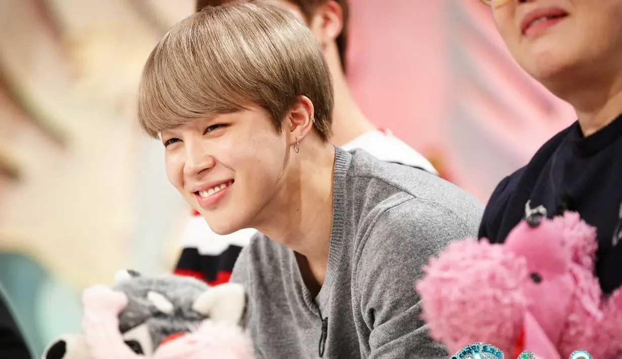Mereka menambahkan jika sebelumnya Jimin pernah mendapat ancaman serupa dah mereka sudah mengantisipasinya. Sehingga masalah ini dapat diselesaikan tanpa terjadi hal-hal yang tak diinginkan. (Foto: soompi.com)