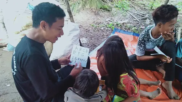 Orang Rimba Belajar