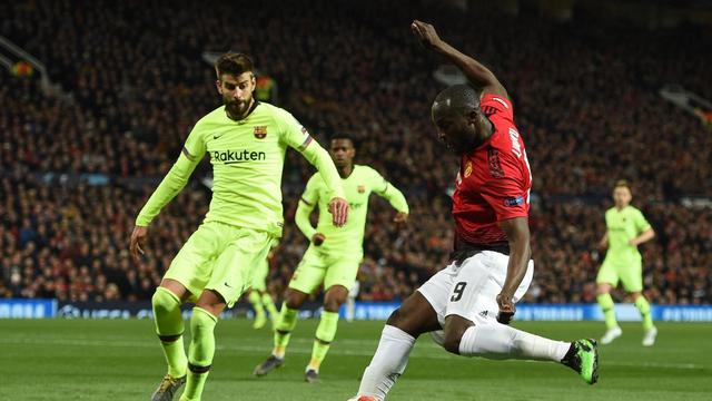 Laga Ketat Warnai Kemenangan Barcelona Atas Manchester United