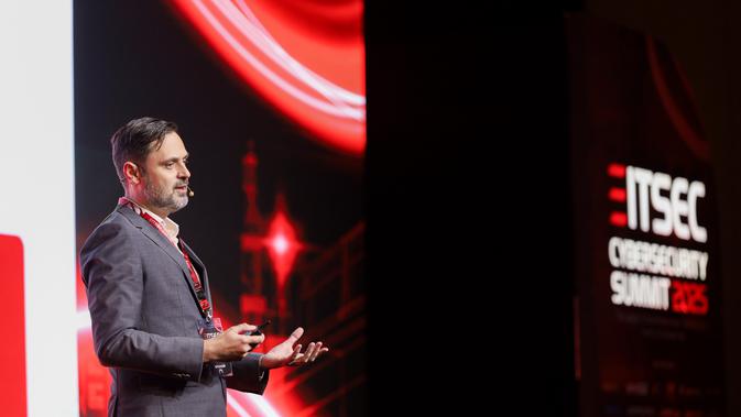 Mengungkap Bahaya Spyware: Jurnalis dan Aktivis Indonesia Jadi Target Utama