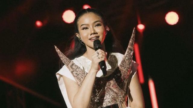 Makna lagu Dunia Tipu-Tipu. (Instagram.com/yurayunita)