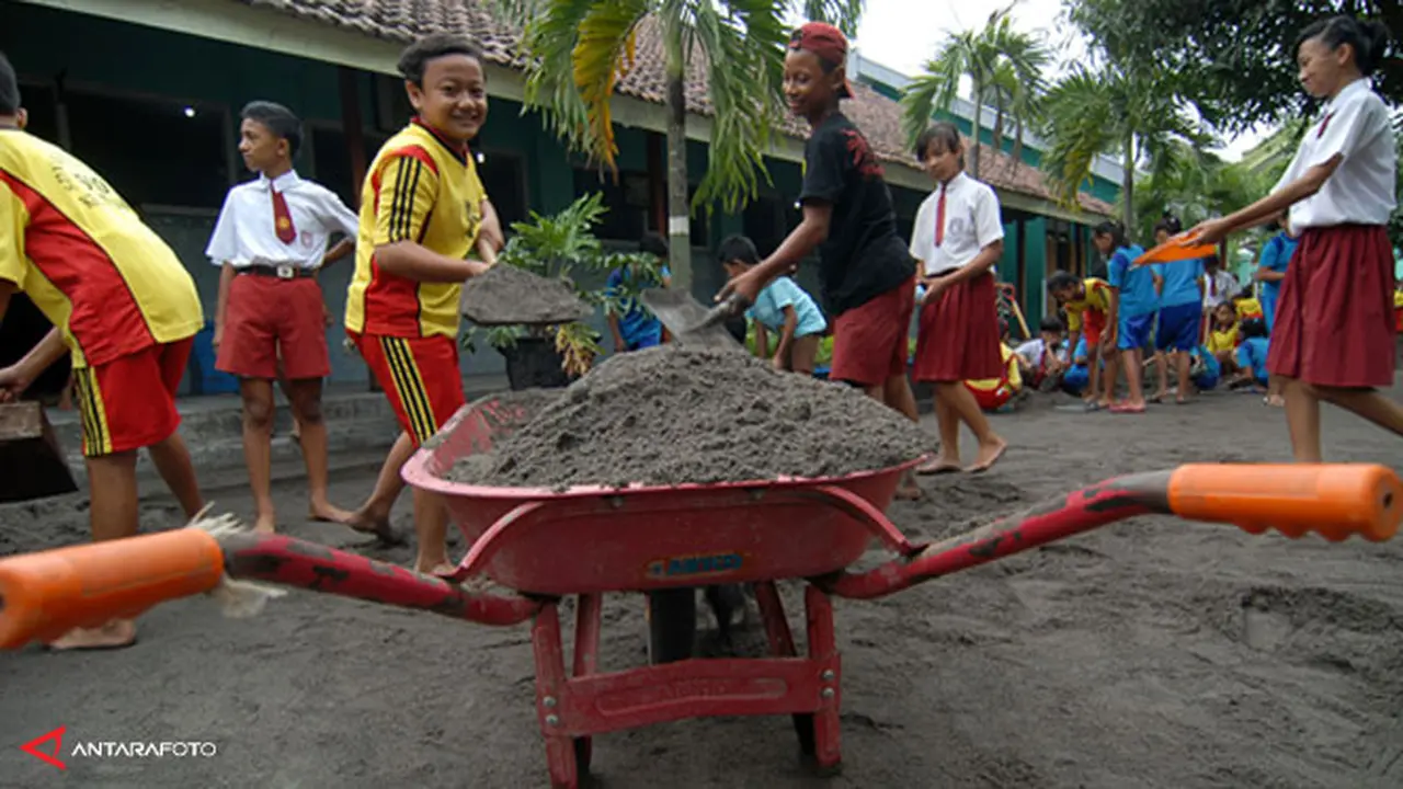 sekolah-kelud-140217b.jpg