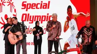 Pelelangan sepeda Ganjar Pranowo untuk mendukung atlet SOIna dalam acara malam charity dan gala dinner Special Olympics di Museum Indonesia, kawasan Monas Jakarta, Rabu (25/1) malam/Istimewa.