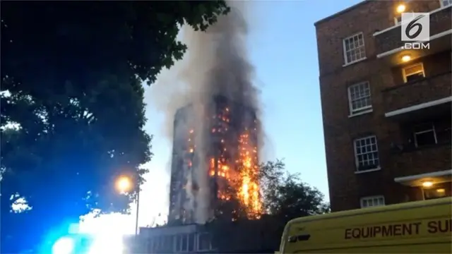 Kebakaran hebat terjadi di lantai 27 sebuah gedung di London. 45 mesin pemadam kebakaran dan 200 petugas dikerahkan untuk memadamkan api.