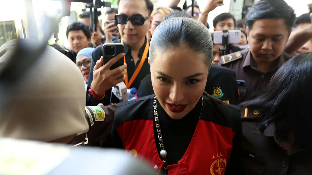 Sidang Lanjutan Kasus Pemerasaan dan TPPU, Nikita Mirzani Jadi Saksi Disidang Asistennya