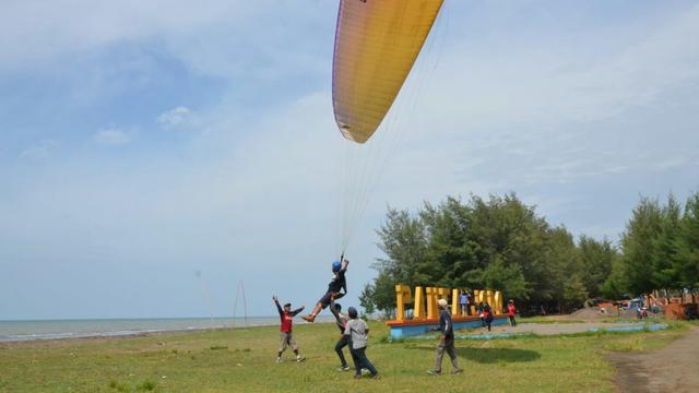 Suatu Pagi Di Pantai Jodo Jawa Tengah Regional Liputan6com