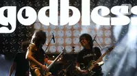 Selanjutnya, God Bless tampil membawakan lagu Kehidupan, Panggung Sandiwara, Menjilat Matahari, Bis Kota serta Rumah Kita. (Liputan6.com/Helmi Fithriansyah)