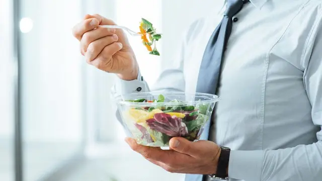 Pilih Buah dan Sayur yang Tepat Saat Diet