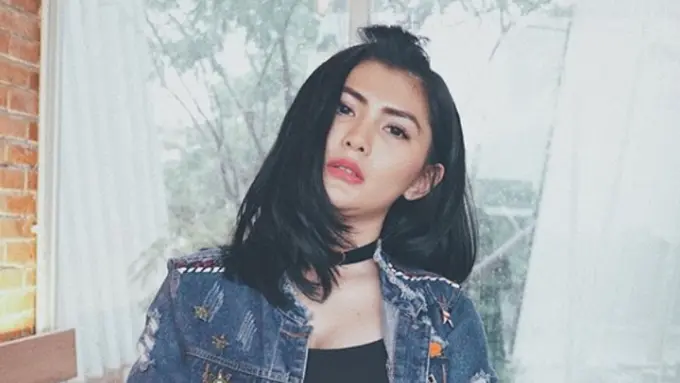 Angela Lee, Barbie Jowo yang Miliki Selera Makeup Memikat Hati