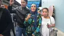 "Setelah saya menyadari setelah keluar dari sana, saya melihat memang tidak sesuai dengan akidah. Banyak penyimpangan. Tidak perlu mendetail lah. Cukup saya ajalah yang tahu," jelasnya. (Andy Masela/Bintang.com)