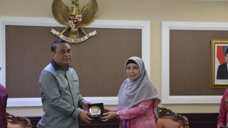 Menteri PANRB Syafruddin dan Wakil Gubernur NTB, Sitti Rohmi Djalillah