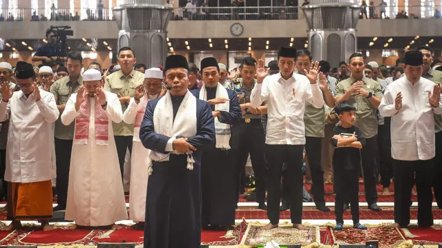 Presiden Jokowi Ajak Jan Ethes