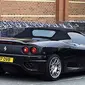 Ferrari 360 Spider bekas David Beckham siap dilelang melalui H&H Classics di Imperial War Museum, Duxford, Cambridgeshire, Inggris, akhir Maret 2017.(Foto: EMPICS Entertainment)