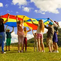 Tips bermain menyenangkan untuk membantu anak usia dini mengenal dan mengembangkan emosi positif sejak dini. (Foto: Artem Kniaz/Unsplash)