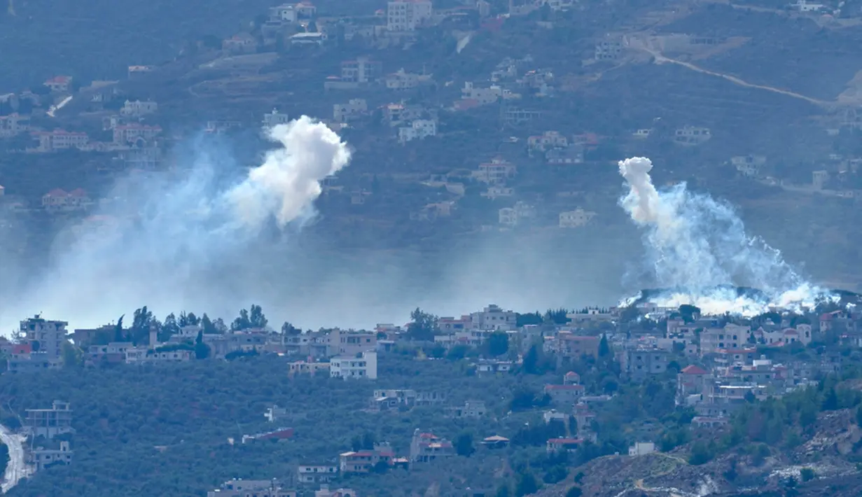 Hizbullah bersumpah akan ikut menyerang Israel demi membantu perjuangan bangsa Palestina. (AP Photo/Hussein Malla)