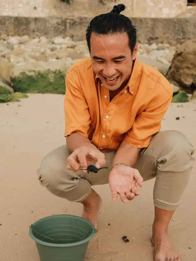 7 Momen Daniel Mananta dan Istri Liburan di Sumba, Bak Pengantin Baru
