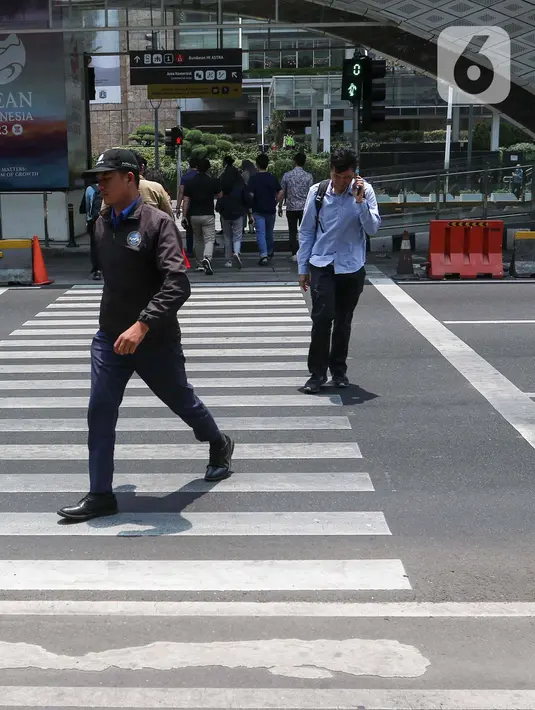 Di Jakarta, Hari Tanpa Bayangan pada 2023 terjadi sekitar pukul 11.40 WIB. (Liputan6.com/Angga Yuniar)