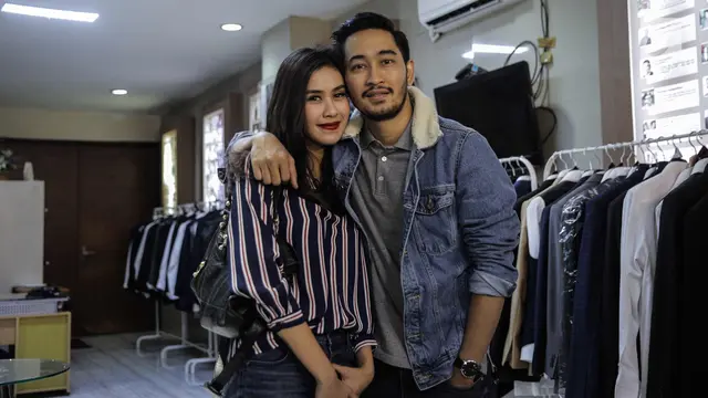 Syahnaz Sadiqah Temani Jeje Govinda Fitting Jas Untuk Pernikahan