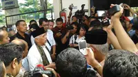 Kunjungi Pasar Batik, Hatta Kampanyekan Ekonomi Kerakyatan