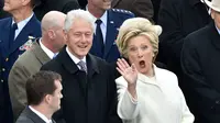 Hillary Clinton dan Bill Clinton saat pelantikan Donald Trump sebagai Presiden Amerika Serikat ke-45 (AFP/Bintang.com)