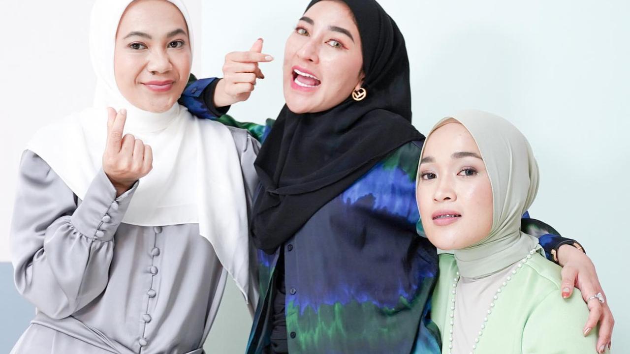 Pernah Diselingkuhi, Ini 6 Potret Kebersamaan Ririe Fairus dan Mommy ASF