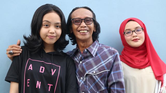 Mandra Tak Sangka Anak Perempuannya Jadi Populer Showbiz Liputan6 Com