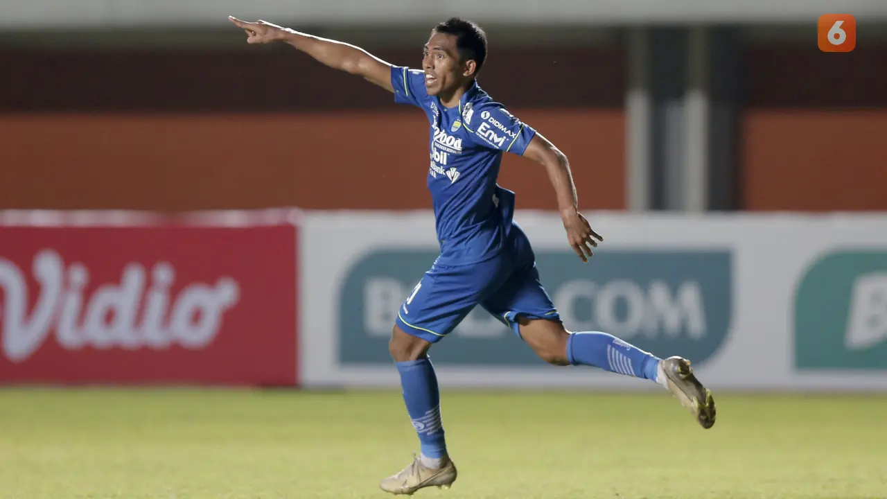 FOTO: Persib Bandung Susah Payah Imbangi 10 Pemain Bali United