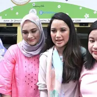 Chacha Frederica mengaku meredam sifat cerewetnya untuk memberikan waktu istirahat untuk Jessica Iskandar.