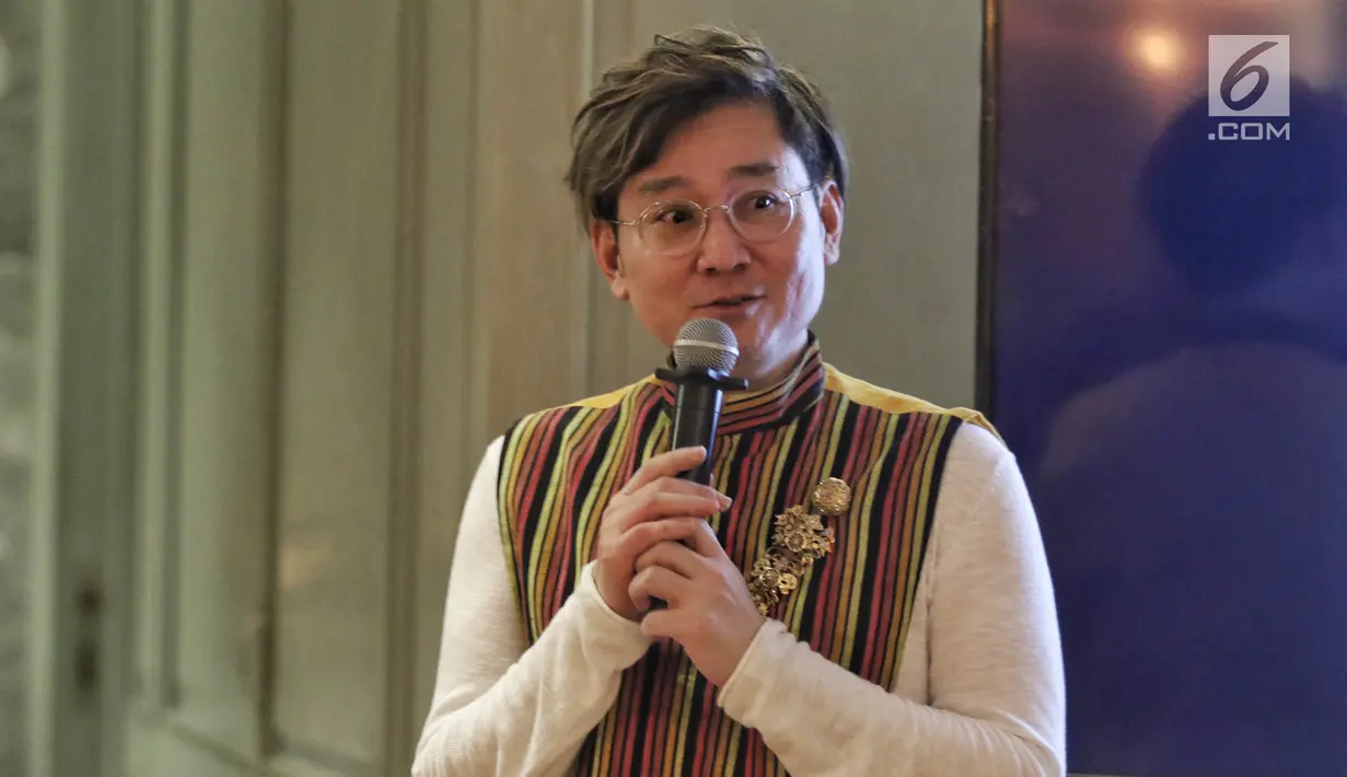 Perwakilan proyek film Mansinam (Man Is Man) Yudhi Purwanto Harjono memberi keterangan  di Jakarta, Minggu (12/5/2019). Film yang digarap oleh tim ahli dari Hollywood ini akan bercerita tentang perjalanan dua orang dari Jean, Belgia, ke Mansinam tanah Papua. (Liputan6.com/Johan Tallo)