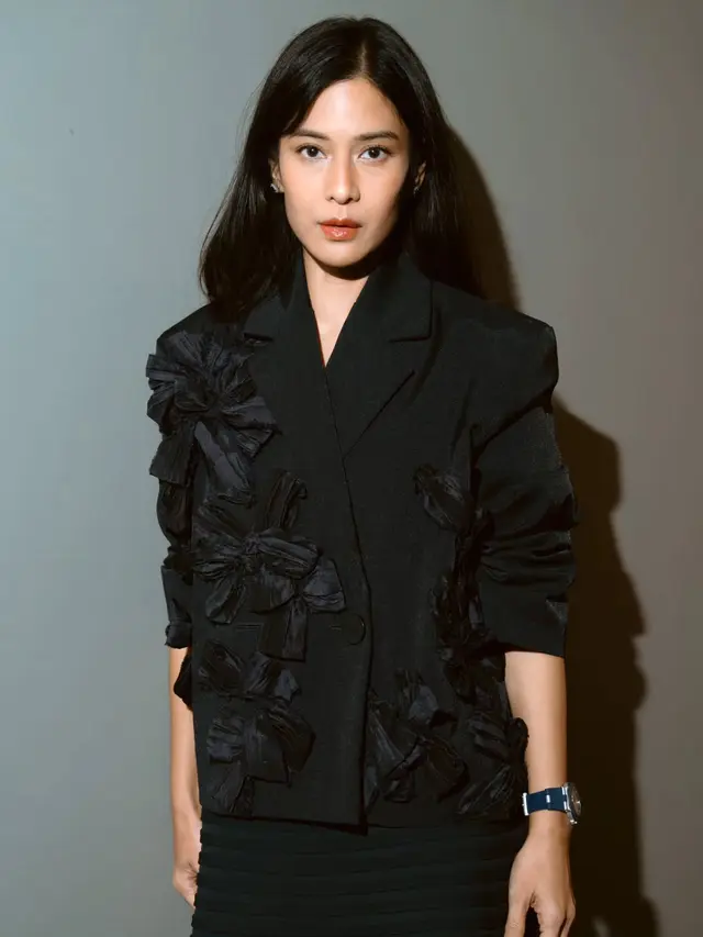 Potret Dian Sastrowardoyo saat Menghadiri World Premiere Laut Bercerita di Busan Film Festival (BIFF) 2026