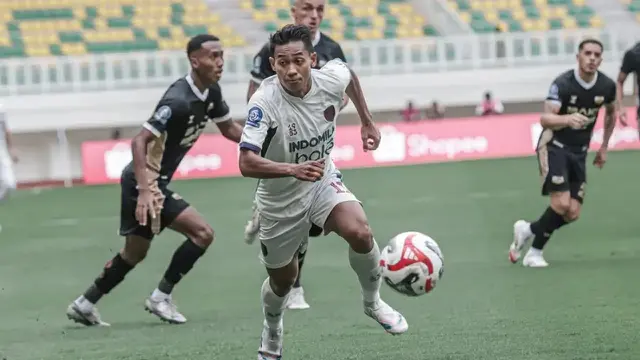 3. Persita Tangerang dan PSIM Yogyakarta: Persaingan Ketat di Papan Tengah
