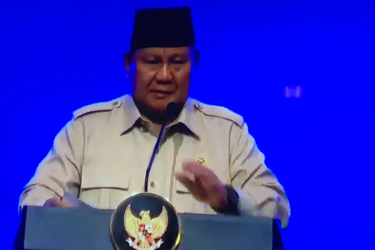 Presiden Prabowo Subianto dalam acara IPA Convex 2025 di ICE BSD, Tangerang, Rabu (21/5/2025). (Tasha/Liputan6.com)