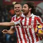 Gelandang Stoke City asal Wales, Joe Allen (kanan). (AFP/Paul Ellis)