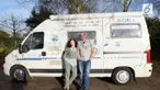 Pasangan suami istri asal Shropshire, Inggris memutuskan menjual rumah demi keliling dunia. Mereka telah mengunjungi 8 negara dengan menggunakan campervan.