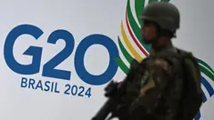 Personel militer berpatroli di sekitar Museum of Modern Art menjelang Konferensi Tingkat Tinggi (KTT) G20 di Rio de Janeiro, Brasil pada tanggal 15 November 2024. (Mauro PIMENTEL/AFP)