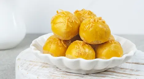 Resep Nastar siap dipanggang, menciptakan aroma lezat yang menggoda di dapur Anda