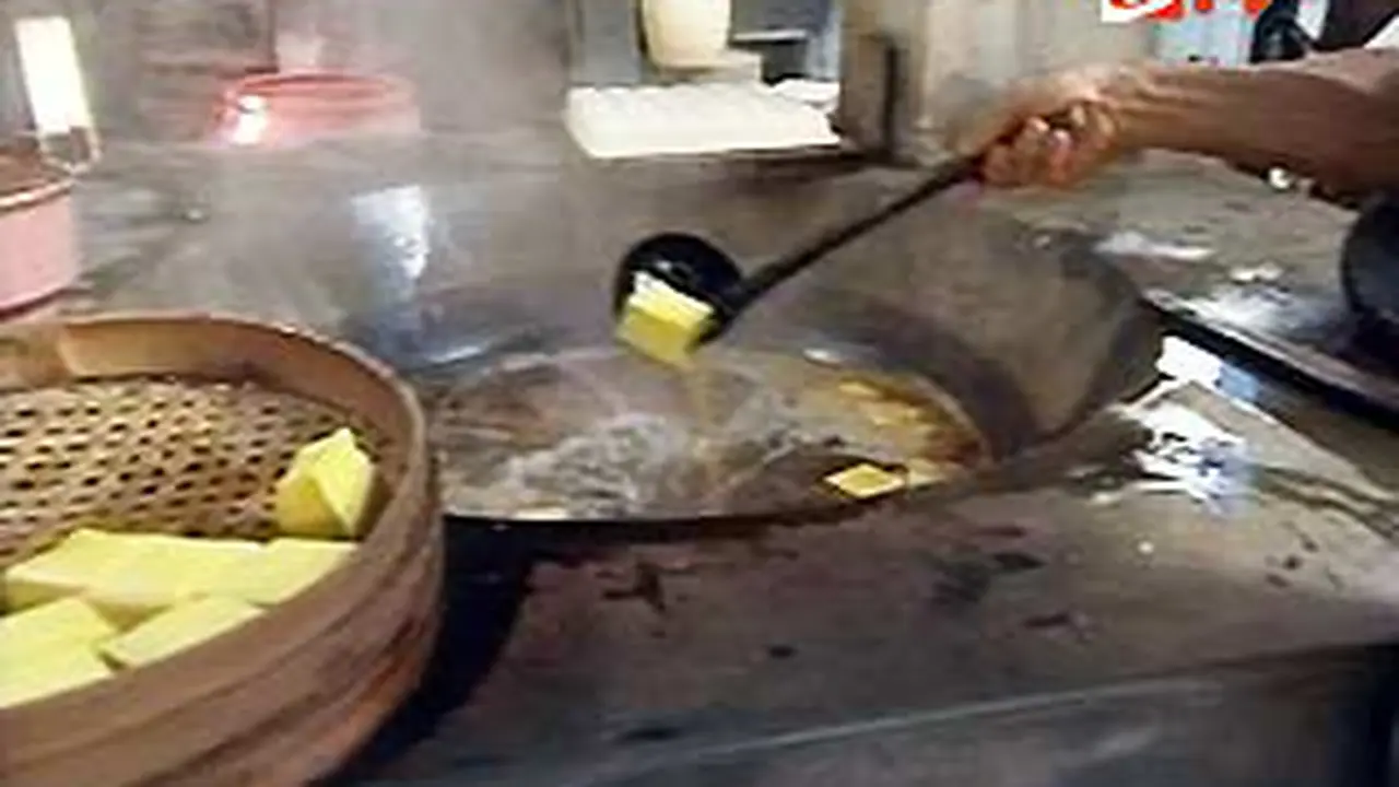 110807bpabrik-tahu1.jpg