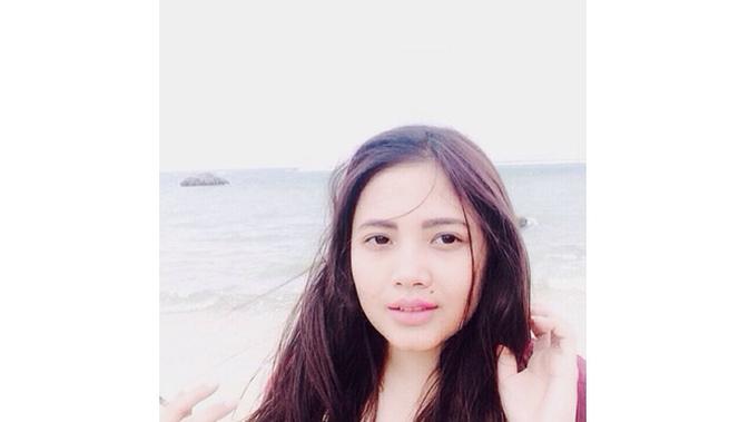 6 Potret Natural Pemeran Ustazah Aisyah di Sinetron Pesantren Rock n' Dut, Memesona (sumber: Instagram.com/badriyahafiff)