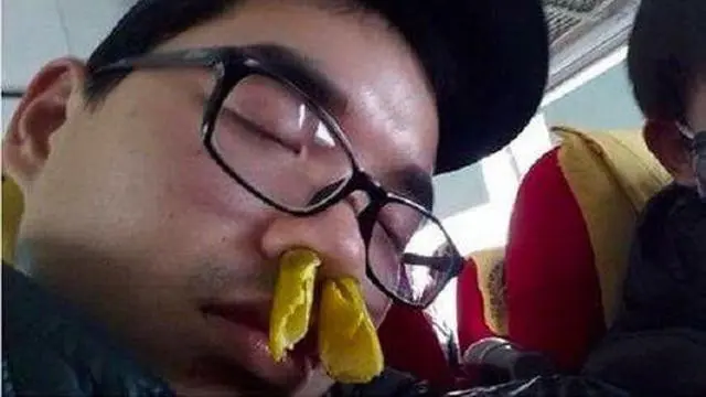 Akal-akalan Penumpang Bus untuk Mencegah Mabuk Perjalanan, Mau Coba? (ist)