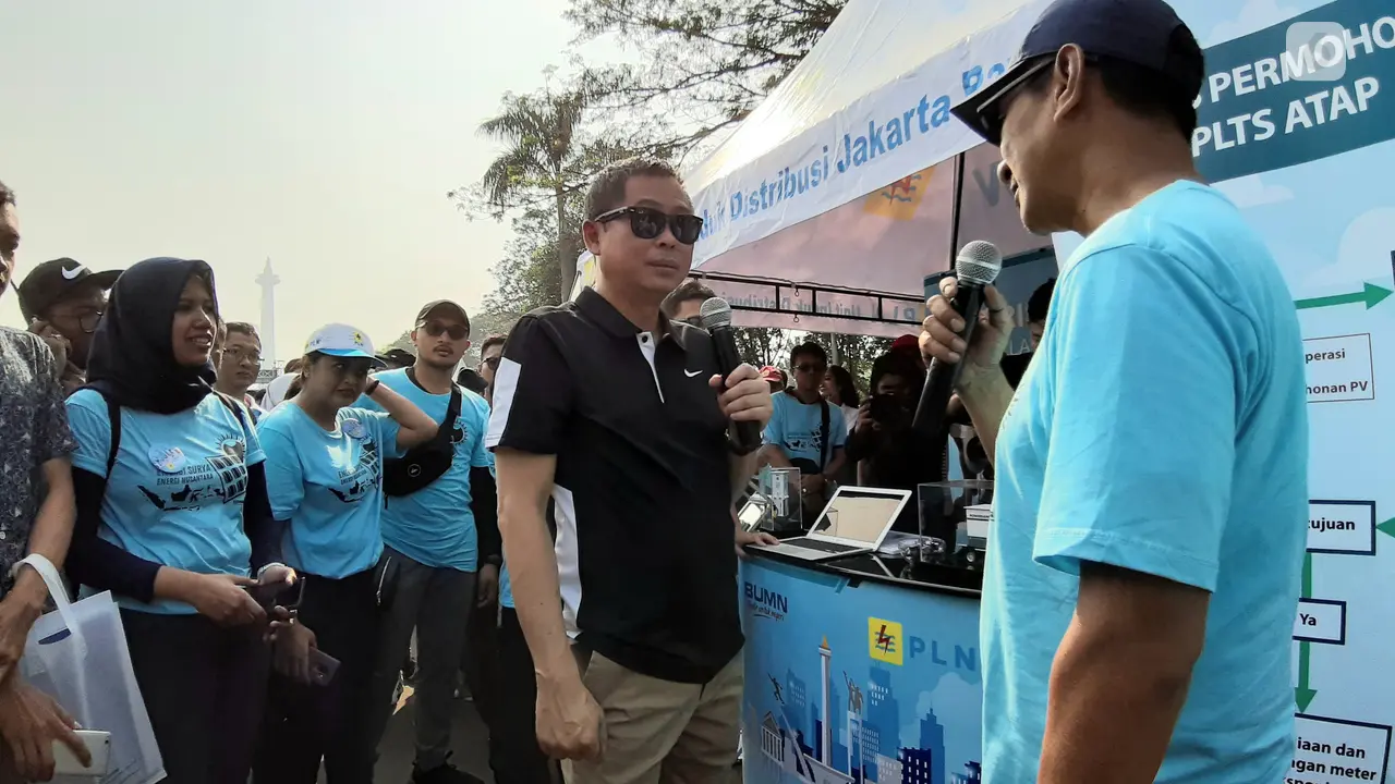 Menteri Jonan di Kampanye Penggunaan Listrik Surya Atap di Monas.