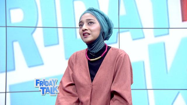 Chiki Fawzi sebelumnya dikenal sebagai animator di film Upin & Ipin. Ia adalah anak dari selebritas Ikang Fawzi dan Marissa Haque.