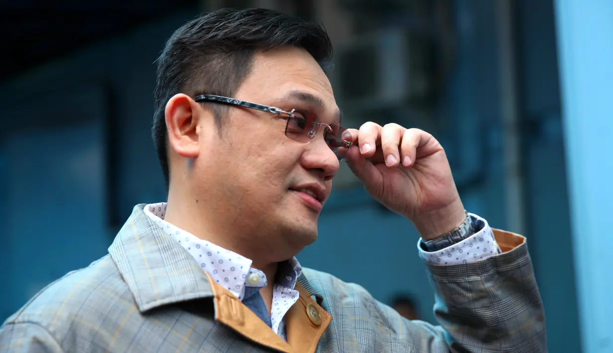 Dan sekarang, menurut Farhat pihak kepolisian sudah mulai melakukan penyidikan atas laporannya mengenai kasus penipuan dan penggelapan mobil.  (Nurwahyunan/Bintang.com)