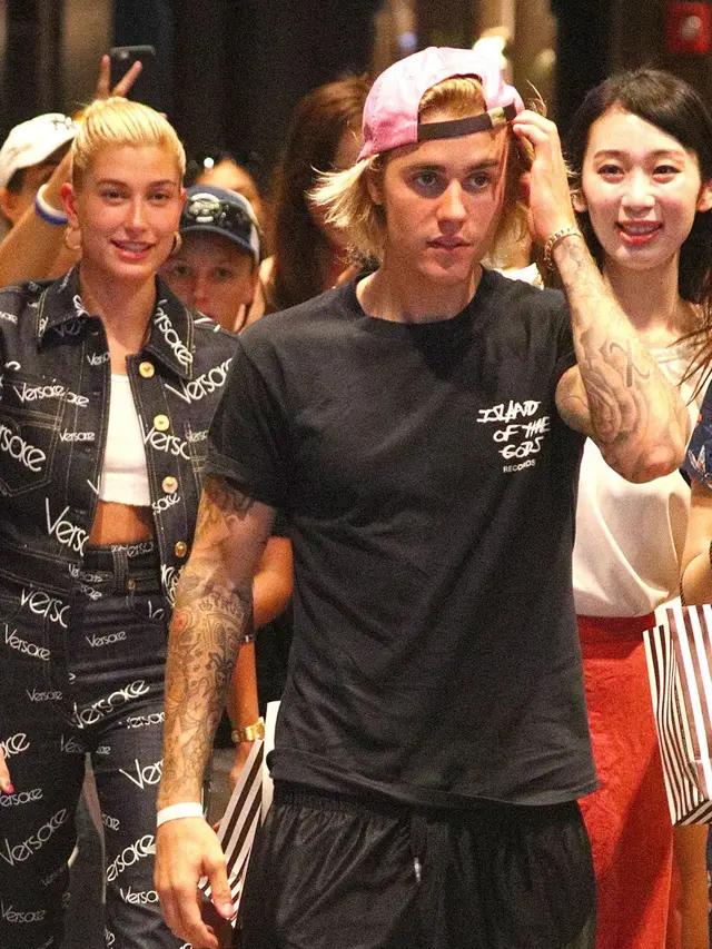 [Bintang] Hailey Baldwin - Justin Bieber
