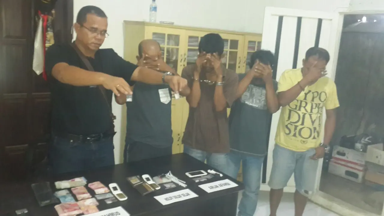 Polisi pengedar sabu