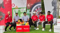 Indra Sjafri bersama 3 pemain timnas U-16 Indonesia menghadiri Tays Bakers Barati Grassroot Football Fest 2023 (Liputan6.com)